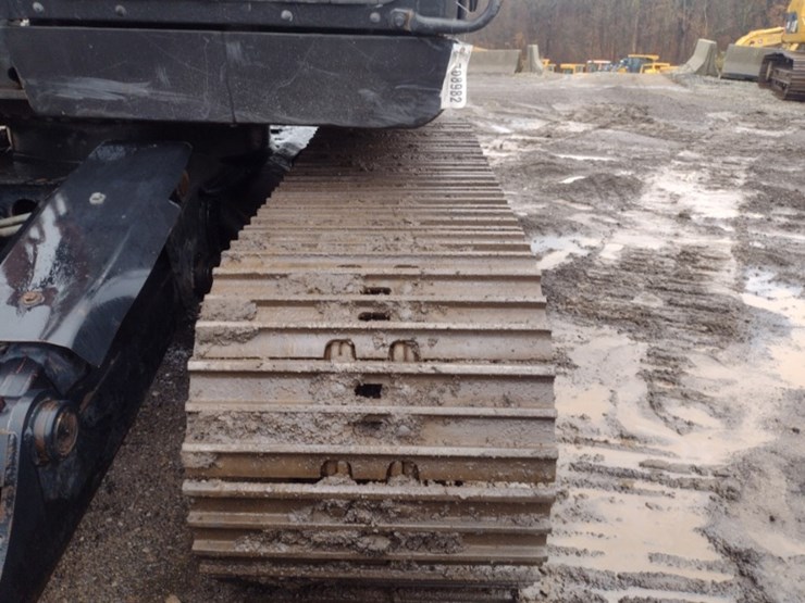 hitachi-zx135us-6-image-33