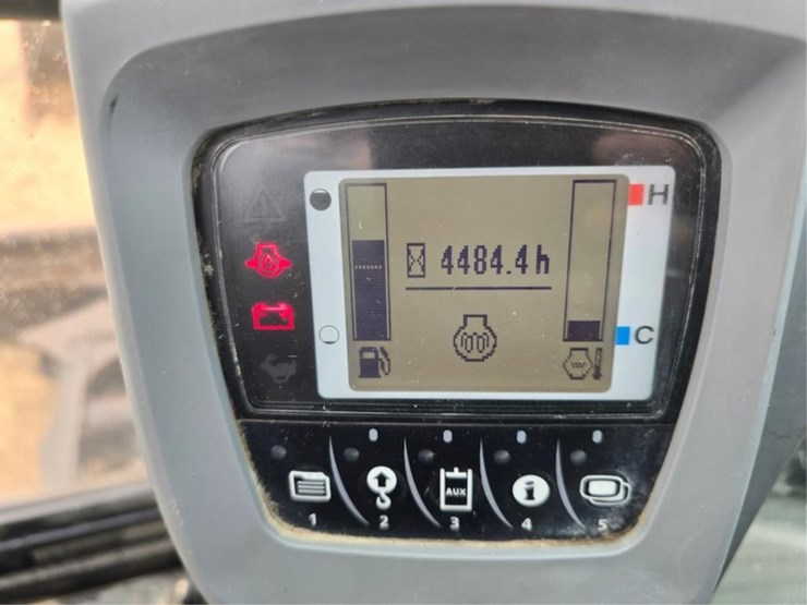 kubota-kx057-4-image-25