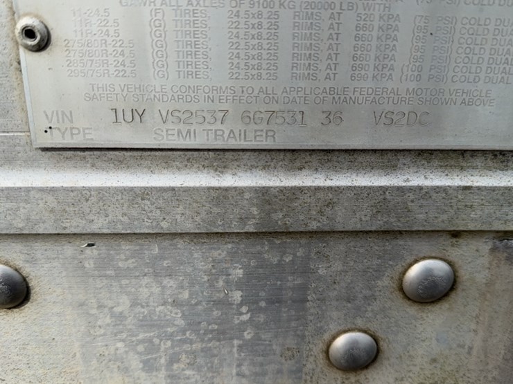 2006-utility-53'-image-4