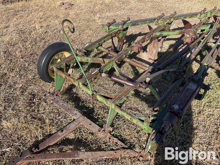 john-deere-5-image-11