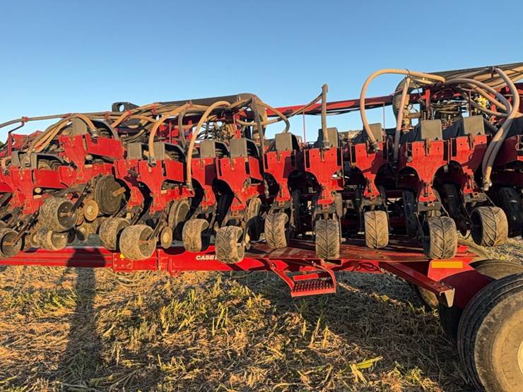 case-ih-1240-image-143