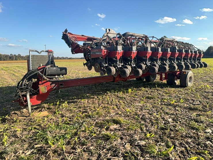 case-ih-1200-image-1