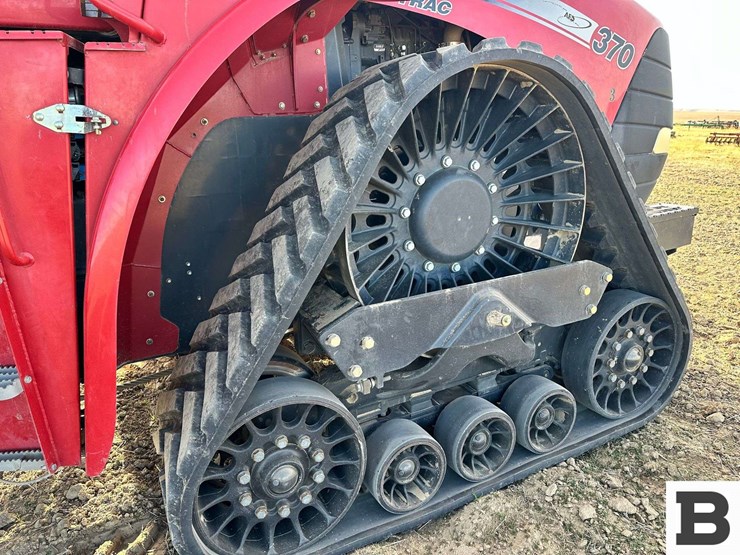 2014-case-ih-370-image-74
