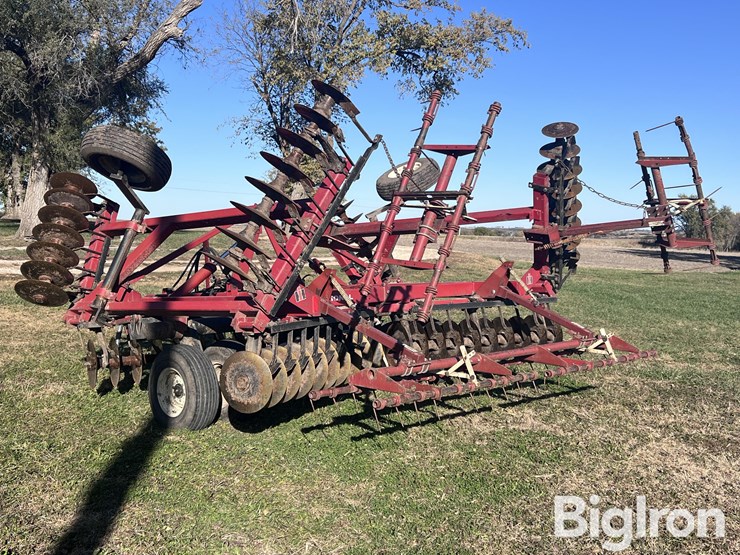 international-490-image-7