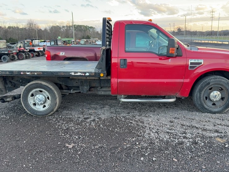 kubota-rtv1100-image-4