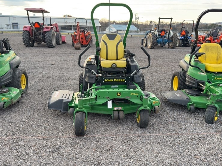 2020-john-deere-2020-image-2