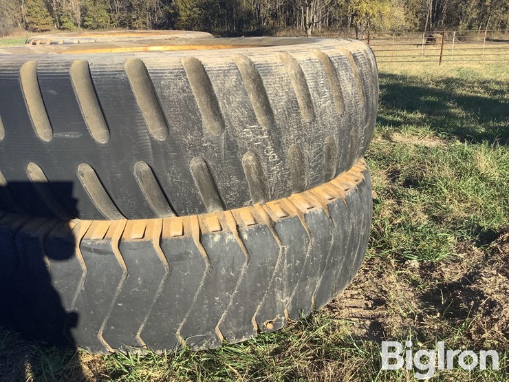 caterpillar-rims-&-tires-image-17