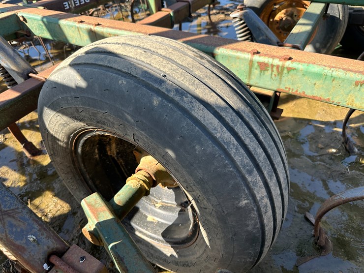 john-deere-724-image-13