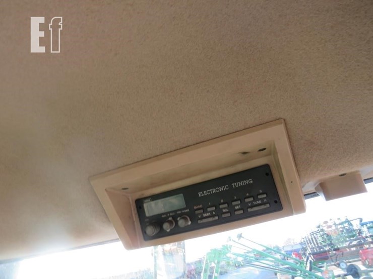 john-deere-8400-image-18