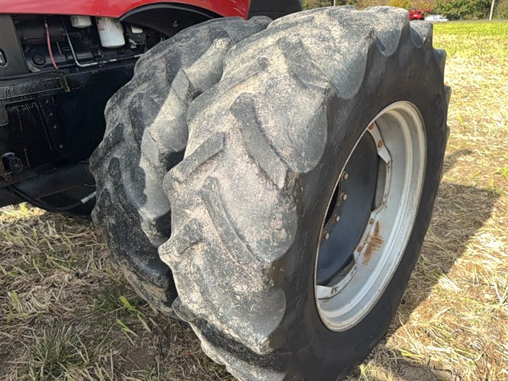 case-ih-magnum-335-image-17