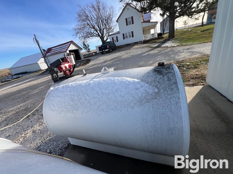 500-gal-fuel-tank-w/-pump-image-5