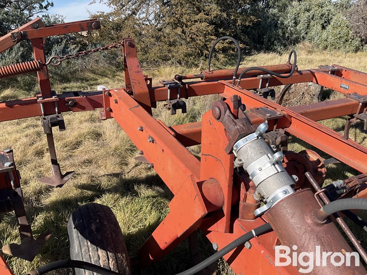 international-5500-image-13