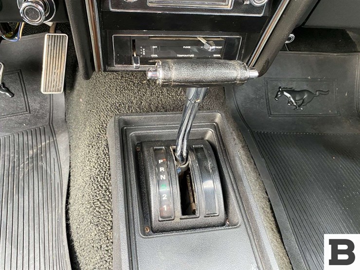 1972-ford-mustang-grande-hardtop-image-31