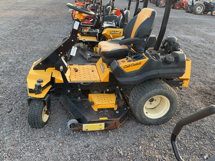 #3095-•-2015-cub-cadet-tank-sz-zero-turn-lawn-mower-image-12
