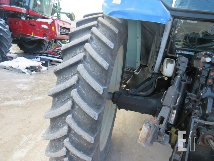 new-holland-tm150-image-9