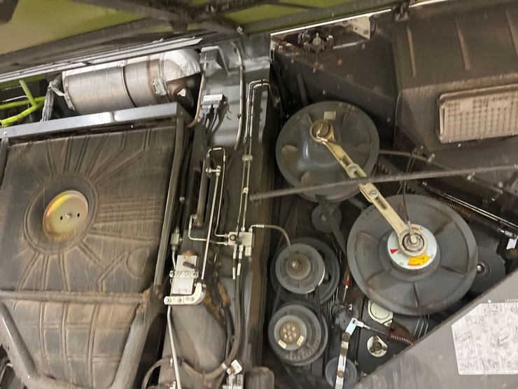 2020-claas-lexion-8700-image-9