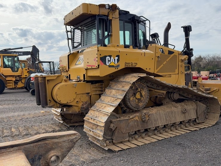 caterpillar-d6t-image-8