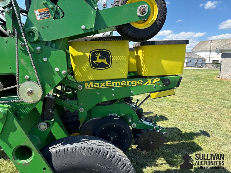 2013-john-deere-1770nt-image-14