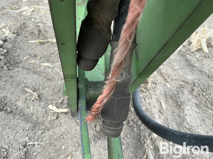 john-deere-12-image-11