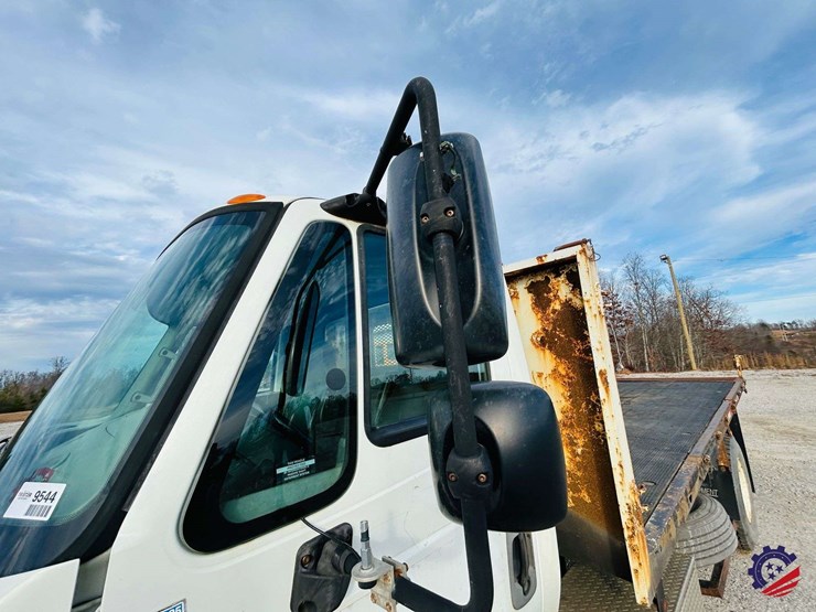 2013-international-durastar-4400-image-19