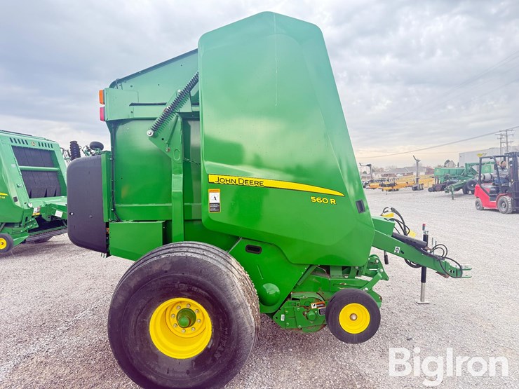 2022-john-deere-560r-image-4
