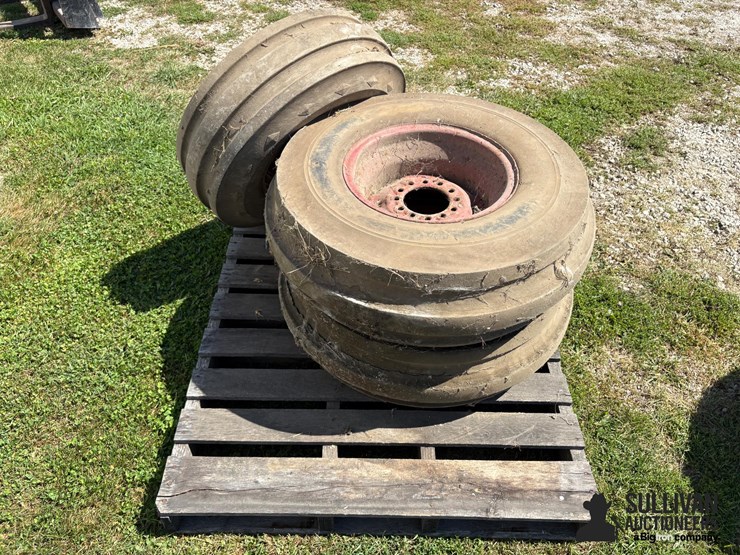 9.5l-15-tires-on-6x6-bolt-rims-image-6