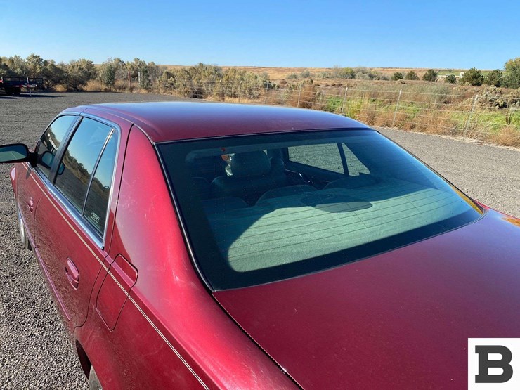 2000-cadillac-deville-sedan-image-16