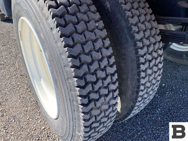 1959-gmc-370-bulk-agriculture-truck-image-18