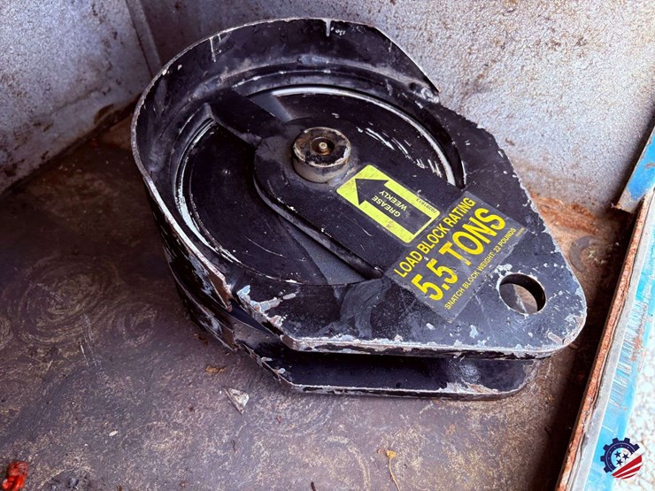 2012-peterbilt-337-image-35