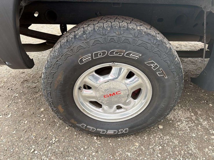 2001-gmc-sierra-1500-image-11