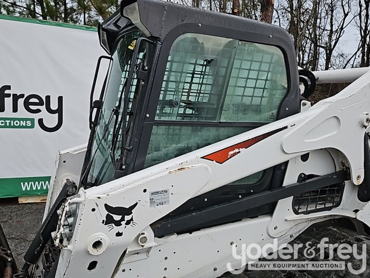 2019-bobcat-t740-image-15