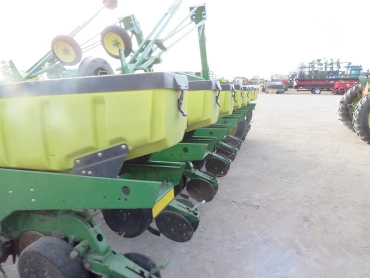 john-deere-1770-image-21