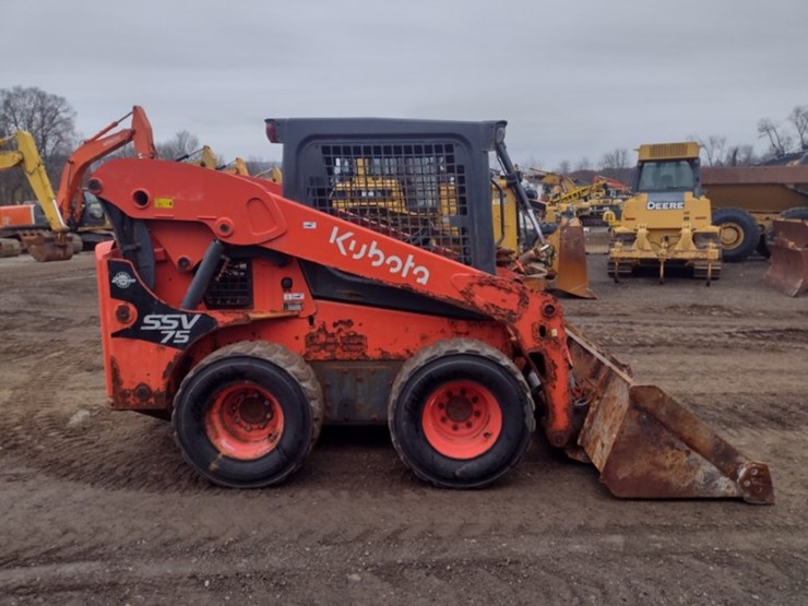 kubota-ssv75-image-3