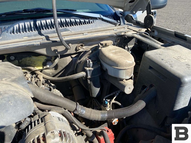 2004-chevrolet-silverado-1500-image-32