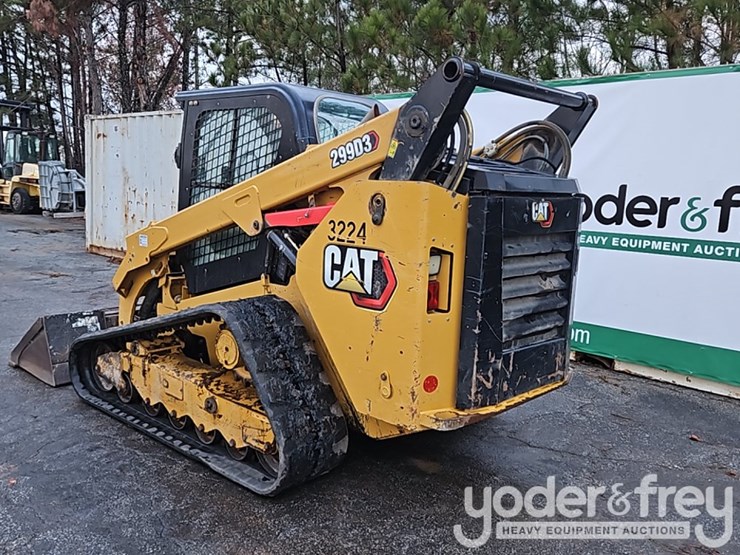 2021-caterpillar-299d3-image-4