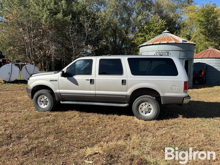 2003-ford-excursion-image-8