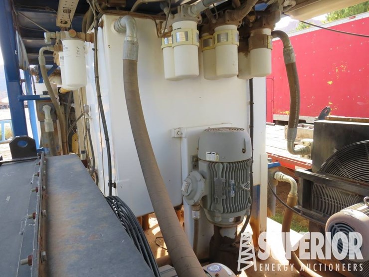 2010-caterpillar-c15-image-9