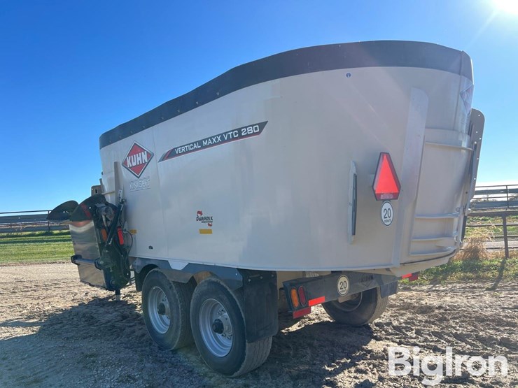 kuhn-knight-vertical-maxx-vtc280-tmr-mixer-wagon-image-7