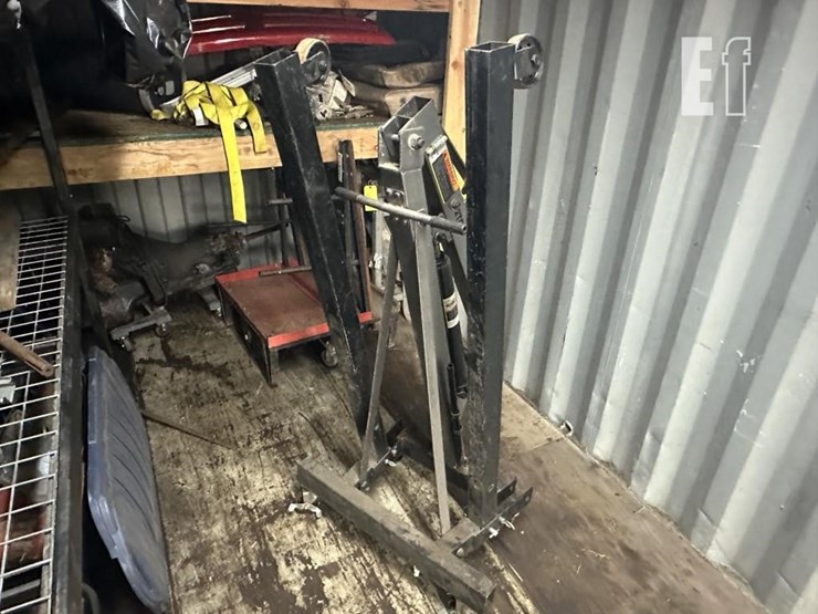 2-ton-engine-hoist-image-2