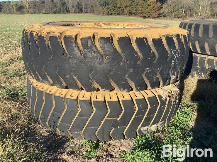 caterpillar-rims-&-tires-image-20