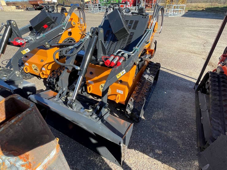 #3246c-•-ats-mini-track-skid-steer-image-2