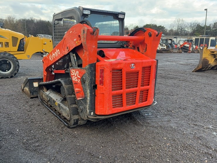 kubota-svl65-2-image-10