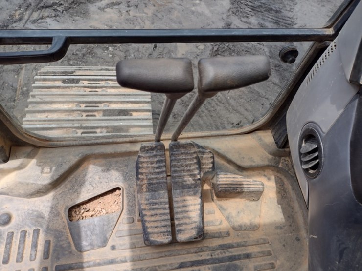 komatsu-pc290-lc-11-image-8