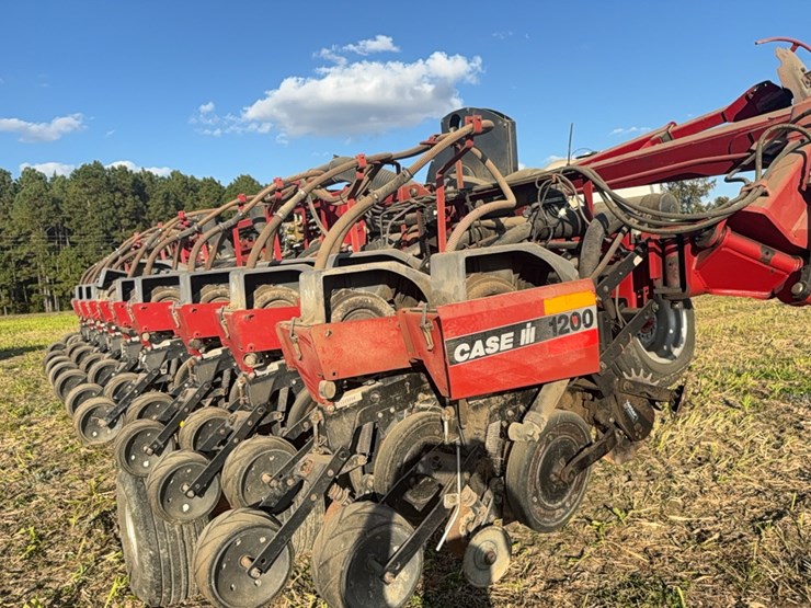 case-ih-1200-image-65