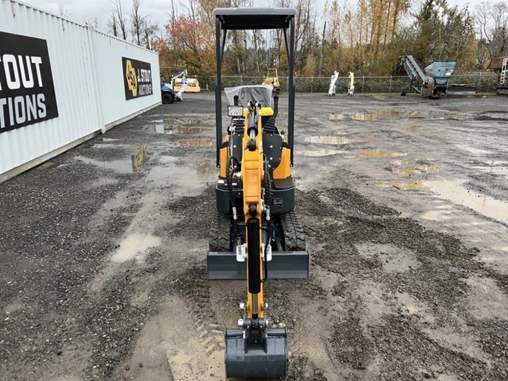 2025-infront-yfe10-mini-hydraulic-excavator-image-8