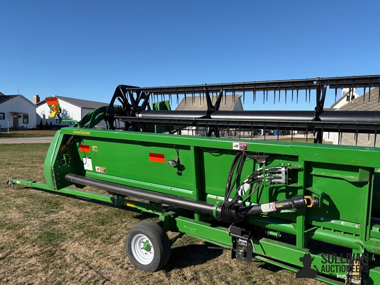 2014-john-deere-630f-image-13