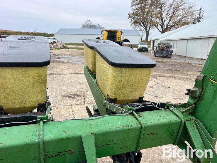 john-deere-7000-image-18