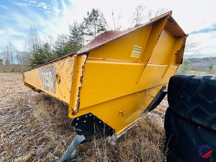 caterpillar-725c-image-9