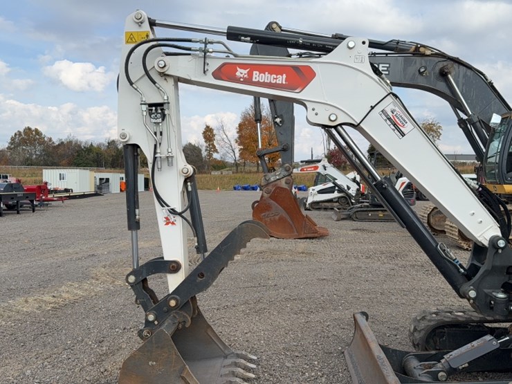 2021-bobcat-e42-image-12