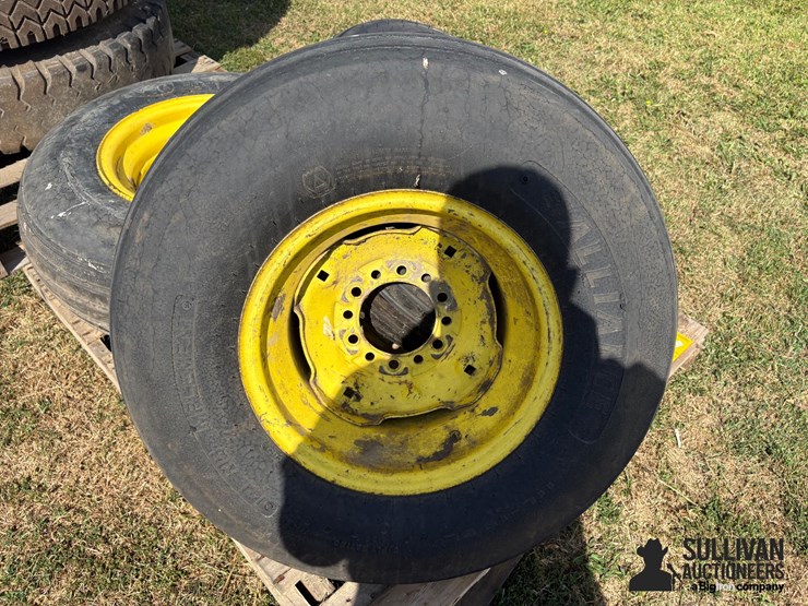 john-deere-rims-w/-tires-image-10